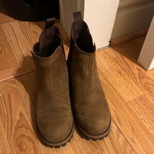 Women's Fields Chelsea Waterproof Boot